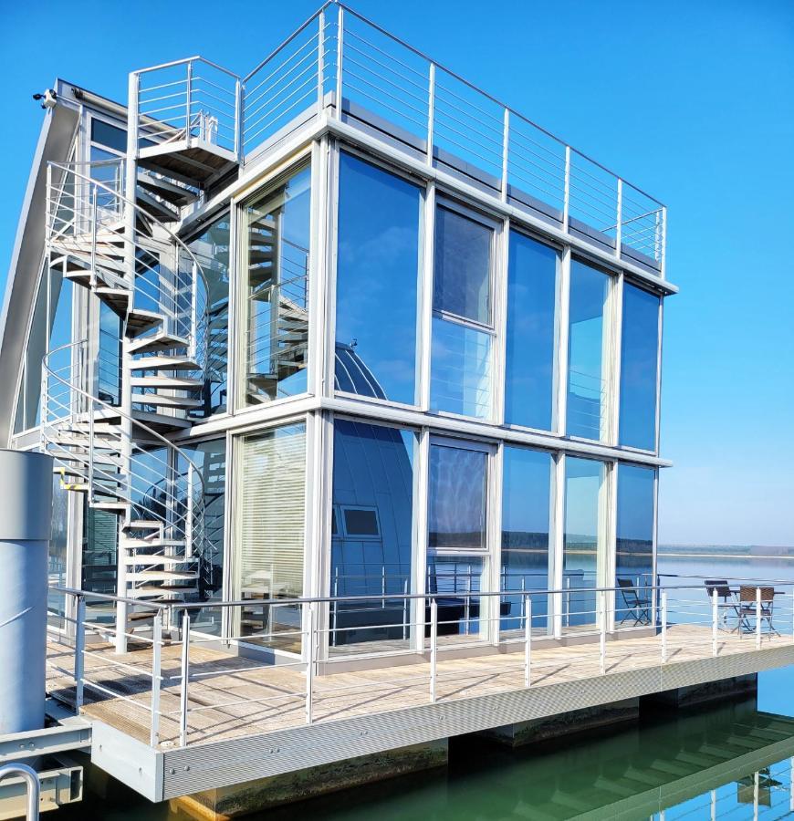 Schwimmende Ferienwohnung Sundowner Elsterheide Экстерьер фото