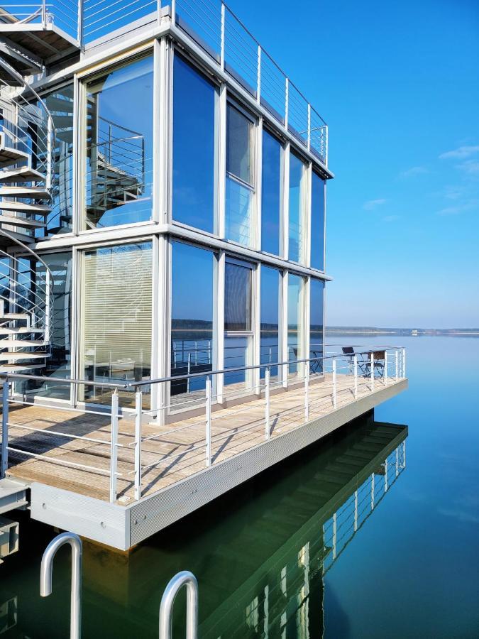 Schwimmende Ferienwohnung Sundowner Elsterheide Экстерьер фото