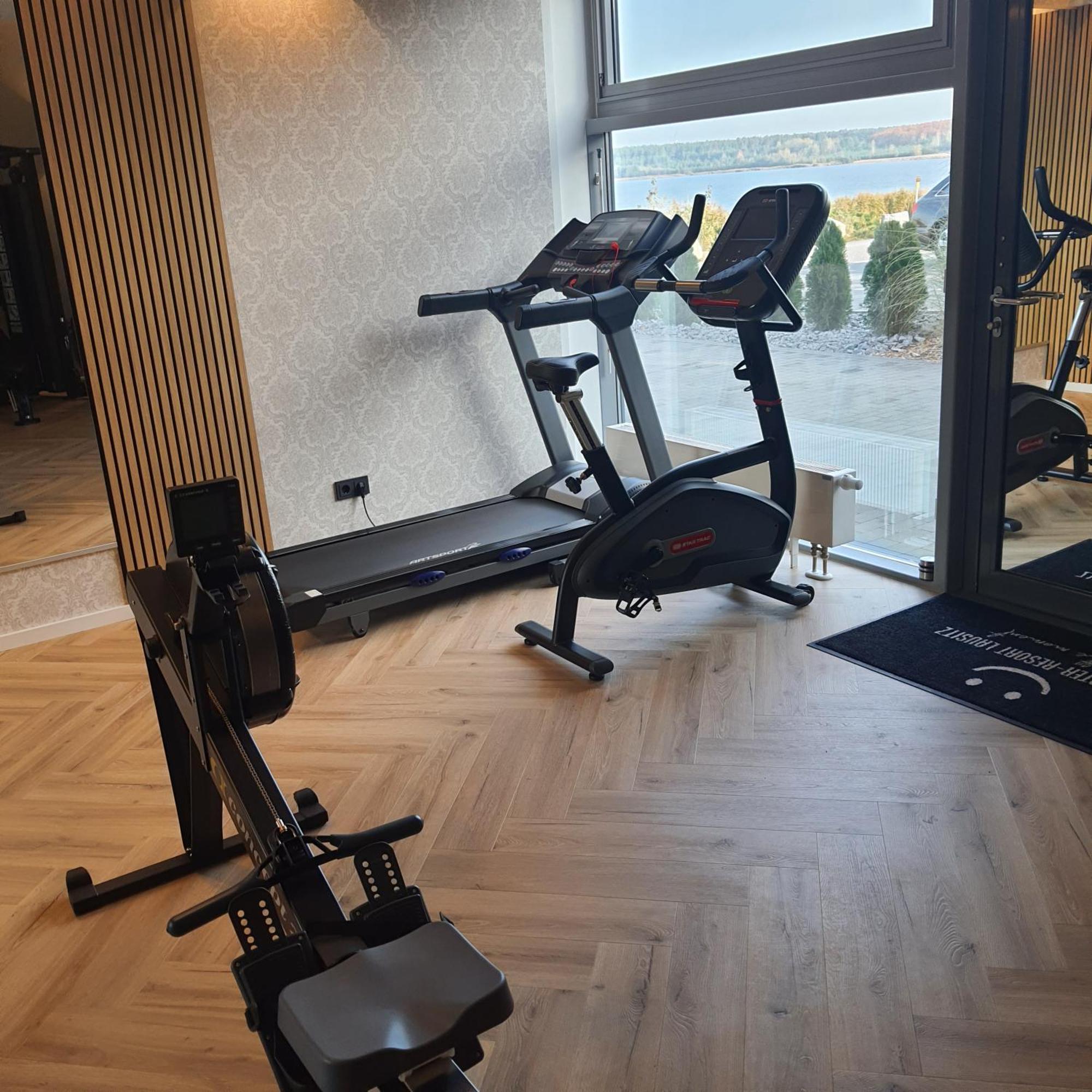 Schwimmende Ferienwohnung Sundowner Elsterheide Экстерьер фото