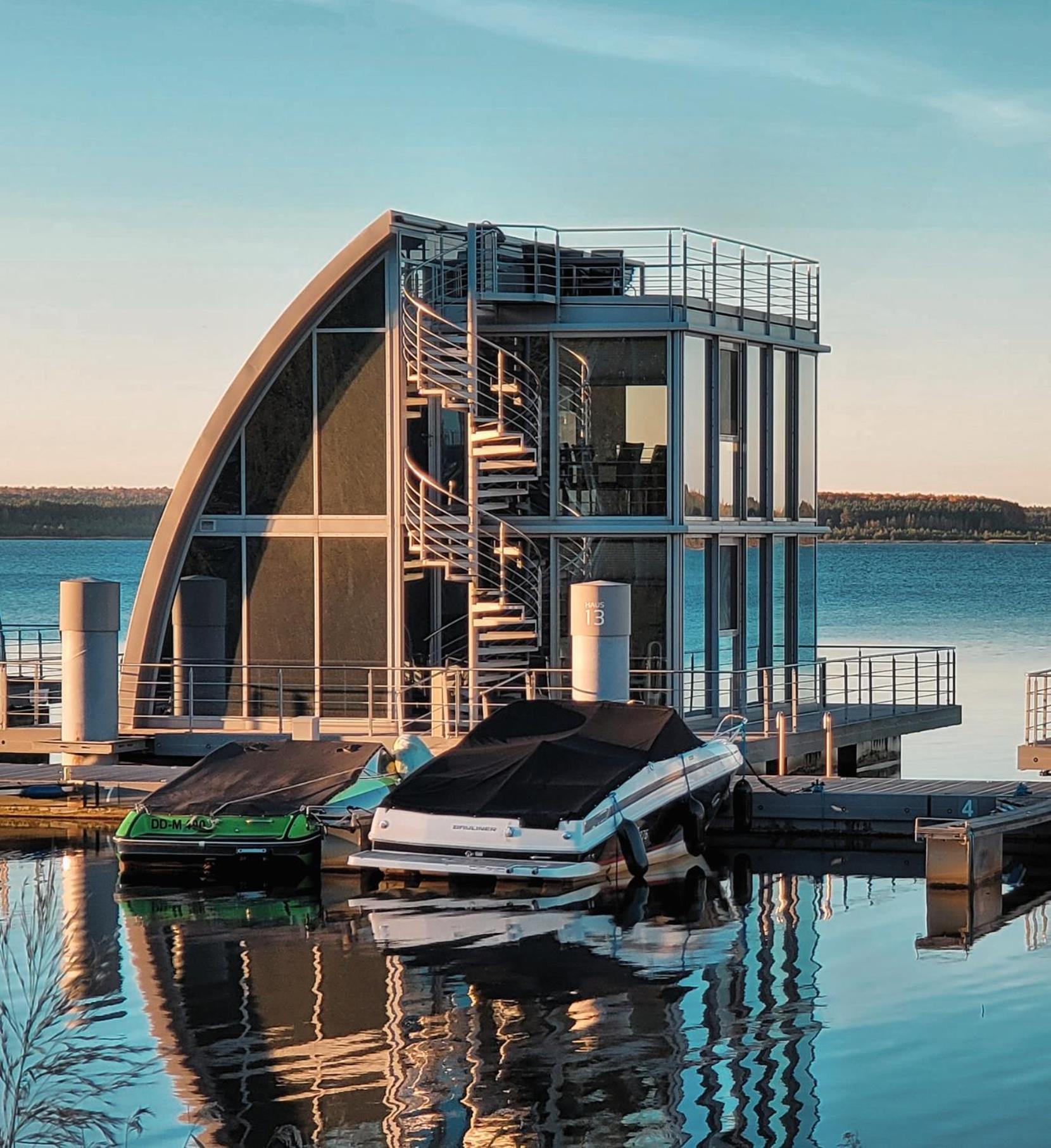 Schwimmende Ferienwohnung Sundowner Elsterheide Экстерьер фото