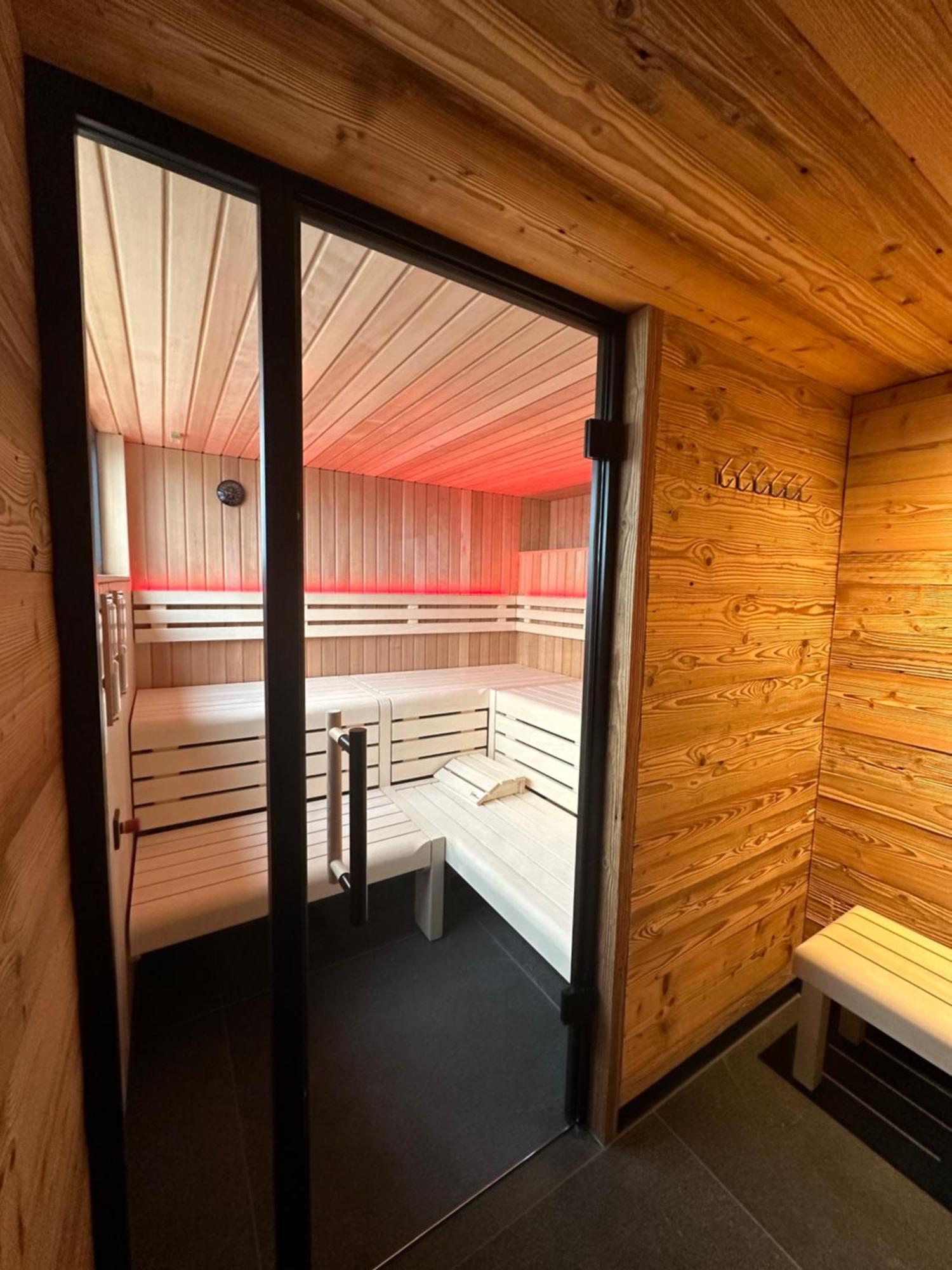 Schwimmende Ferienwohnung Sundowner Elsterheide Экстерьер фото
